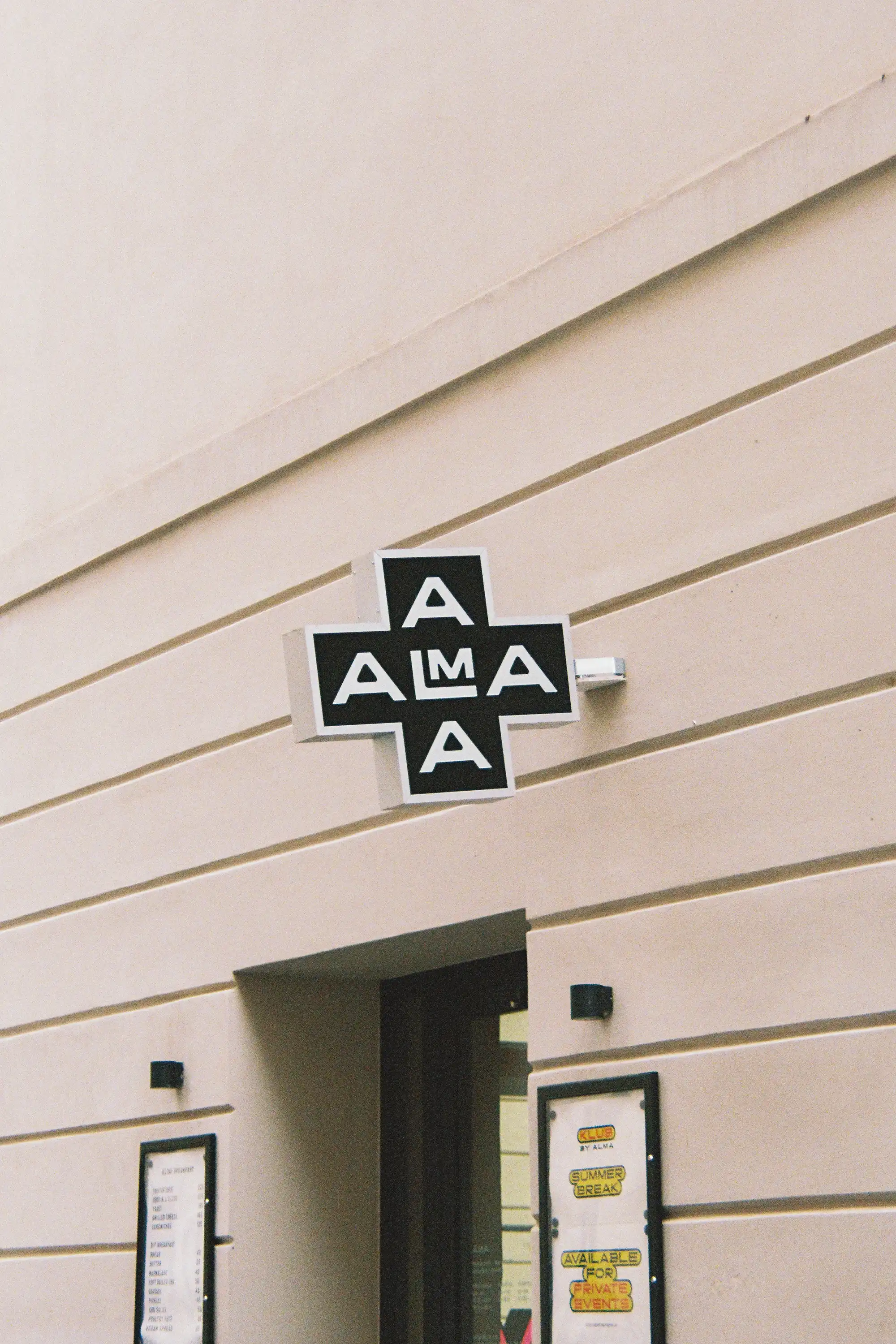©Alejandro Sanz Seguí, Editorial Designer